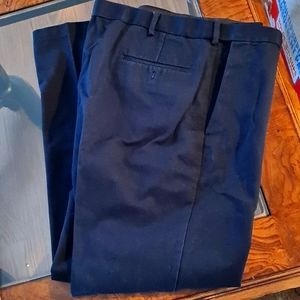 MEN Dress Slacks - Blk Gently worn  size 44x30